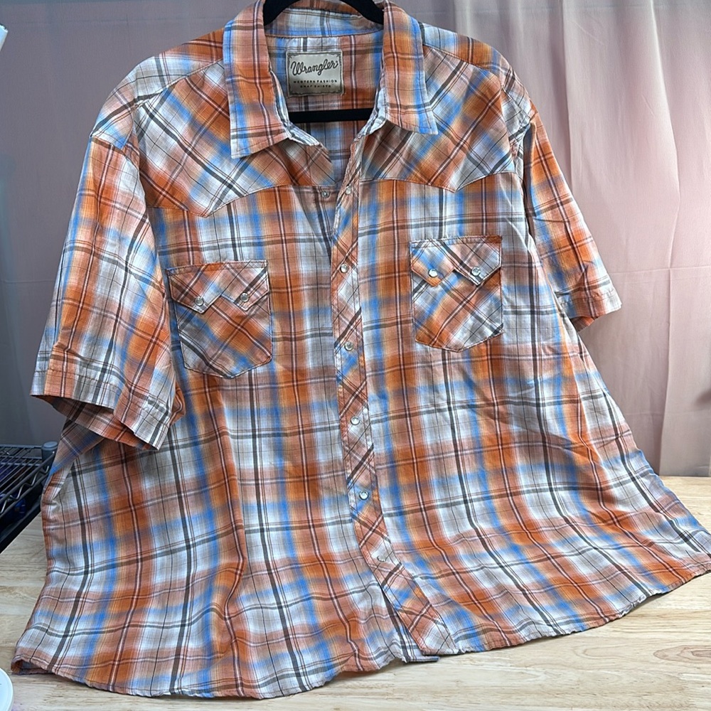 Wrangler Orange and Blue Plaid Short-Sleeve Button-Down Shirt